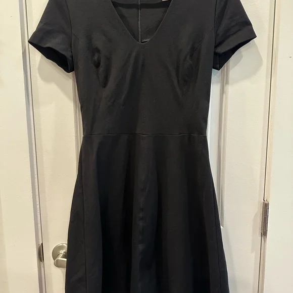 Banana Republic Black V-Neck A-Line Mini Dress - Picture 1 of 4